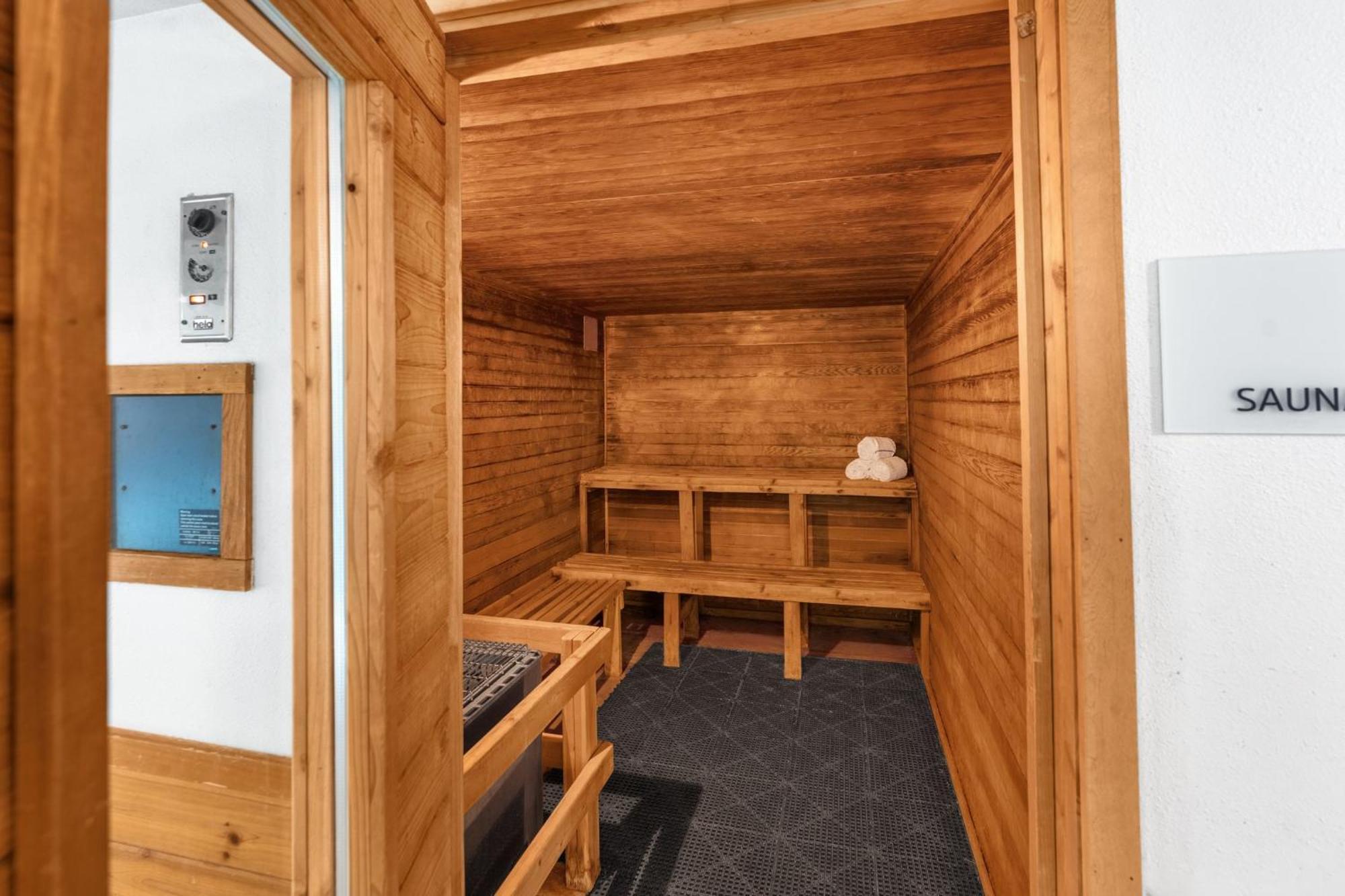 Holiday Inn Express & Suites Hayward By Ihg Екстериор снимка